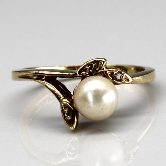 Gold Pearl Ring in Vintage Style