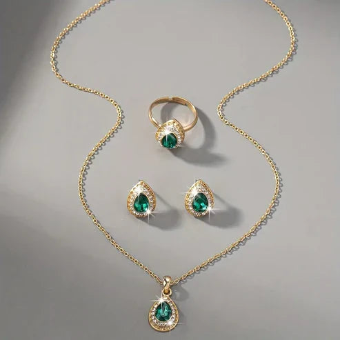 Noémie Glastra Jewelry Set