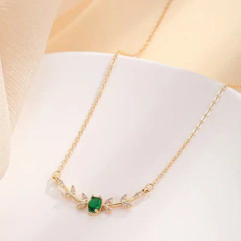 Amira Valmorin Necklace