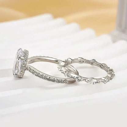 Attractive Oval Cut Bridal Wedding Ring Set