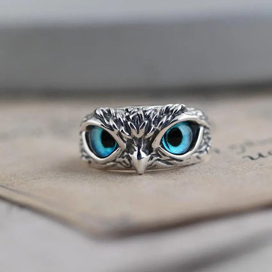 Owl of good luck adjustable ring in silver and opal