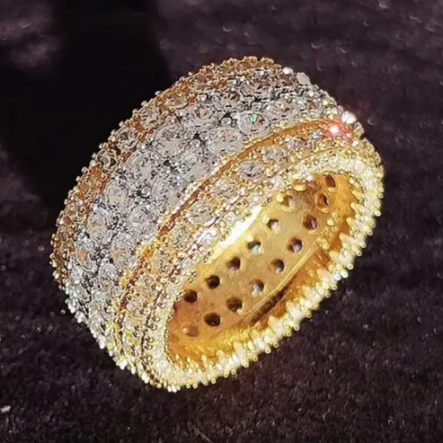 Zirconia Trail Gold Ring