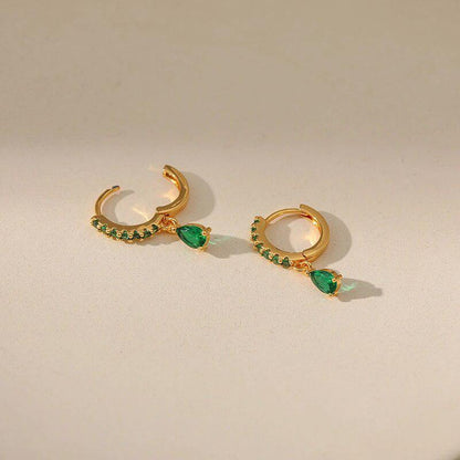Zirconia earrings with emerald in gold