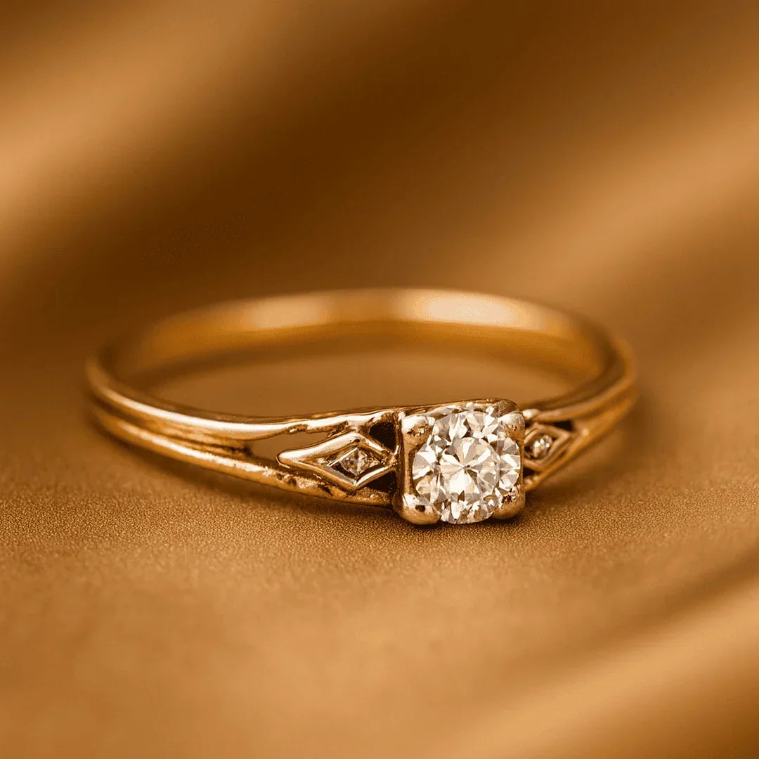 Classic Vintage Gold Zirconia Ring